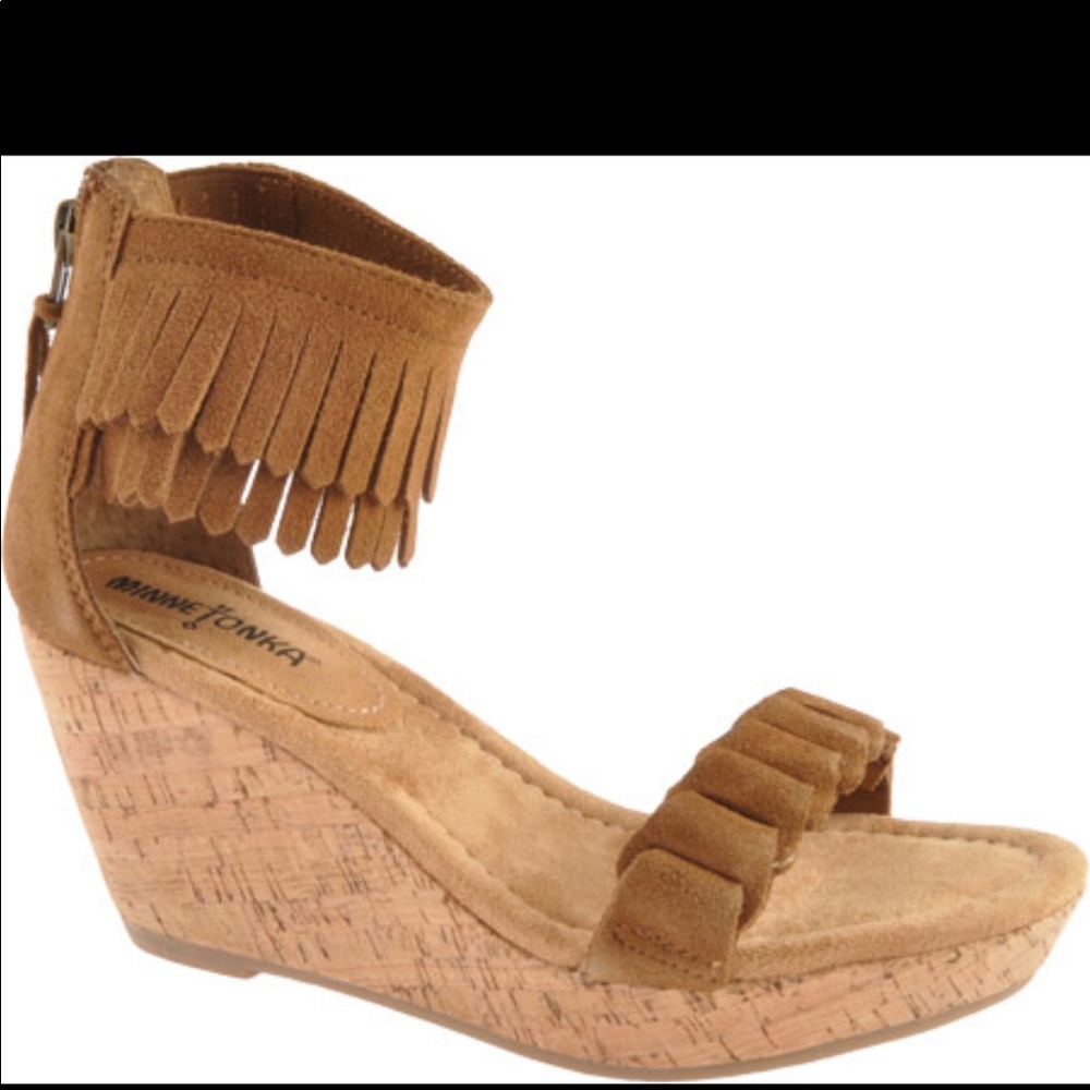 Minnetonka Nicki Fringe Wedge Sandal